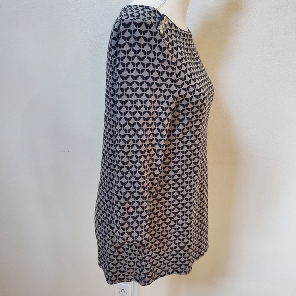 Croft & Barrow gray black butterfly pattern 3/4 sleeve top button down sz small - Picture 3 of 13